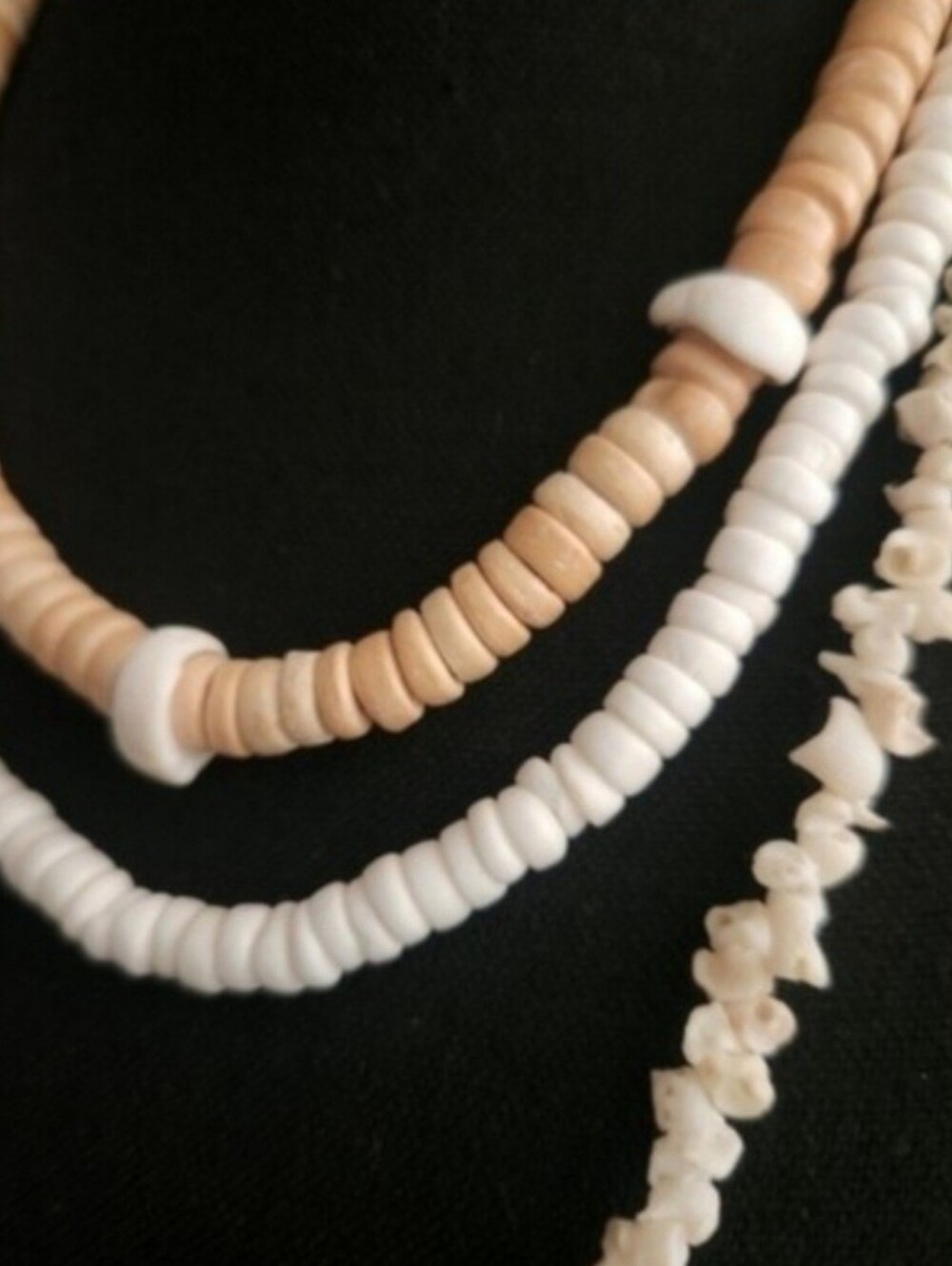 Island Layers Shell Necklace Trio - Picture 5 of 9